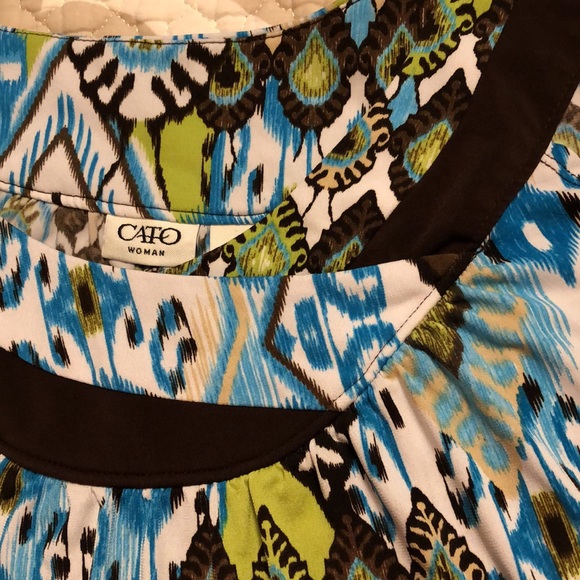 Cato Woman’s Tunic - Picture 2 of 7